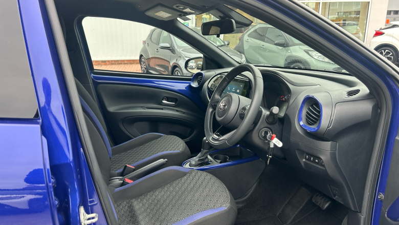 Toyota Aygo X 1.0 VVT-i Edge 5dr Auto Petrol Hatchback